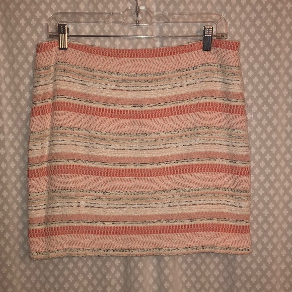 Coral and cream textured skirt - Picture 1 of 2